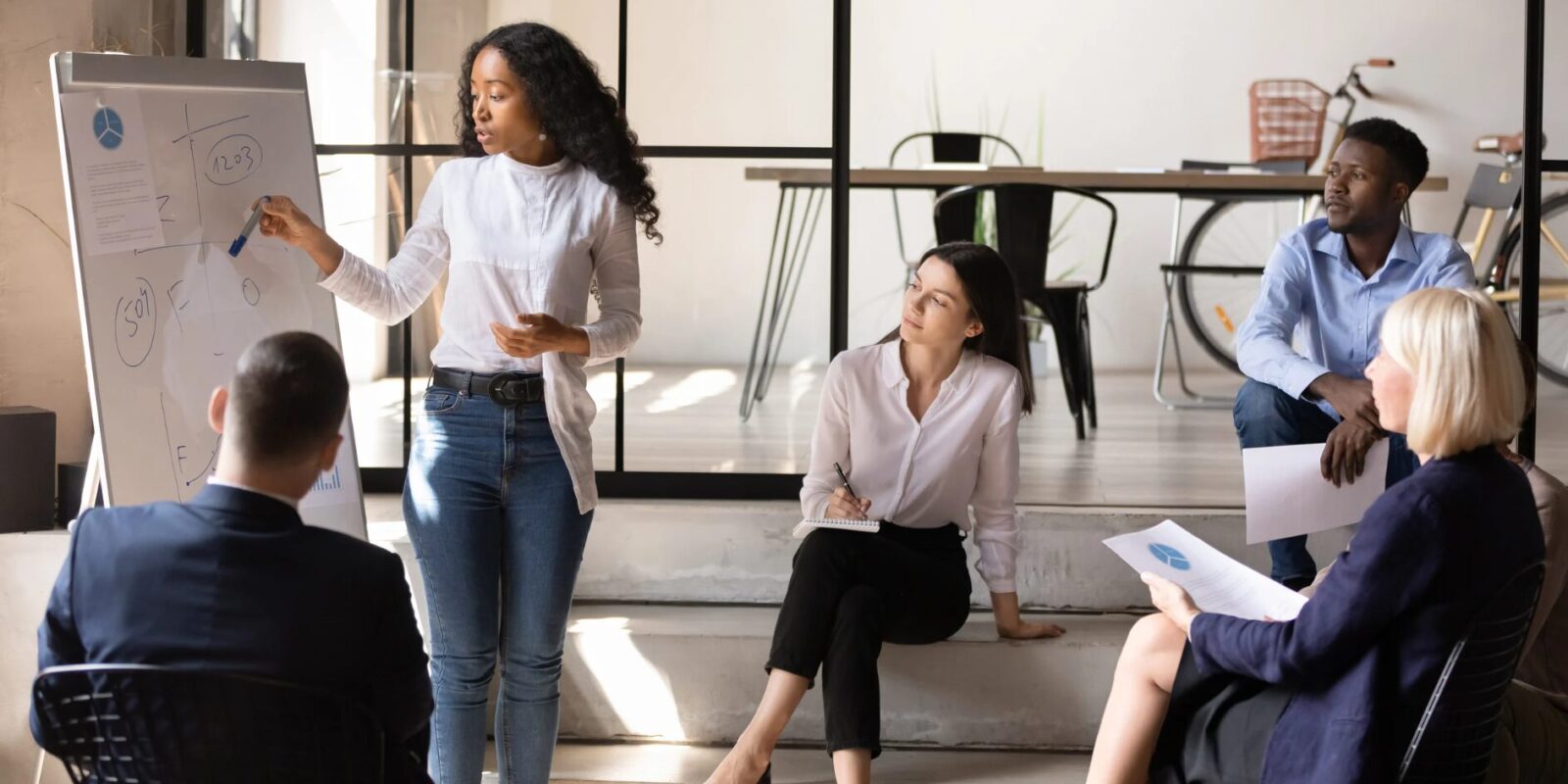 Bezahlte Freiwilligenarbeit im Ausland Wie das staatliche Programm gefördert wird